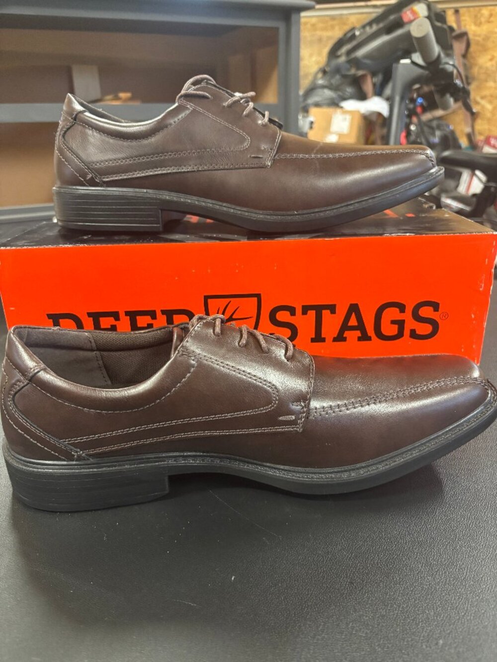 Deer Stags Mens size 11